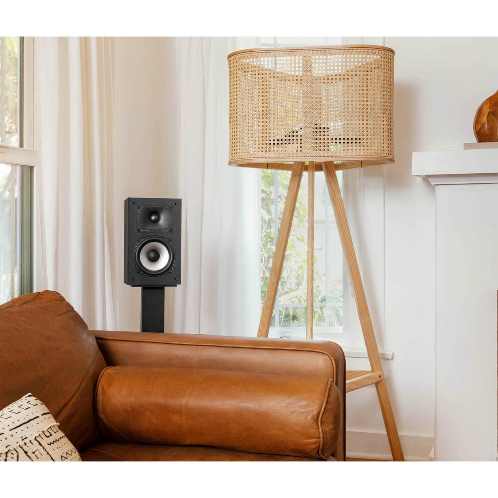 Polk Audio Monitor XT15 High-Resolution Compact Bookshelf